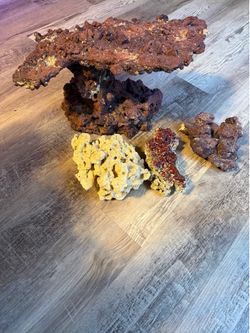 Carib Sea life rock table (unused)