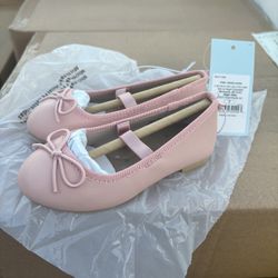 Brand New Girl Flats