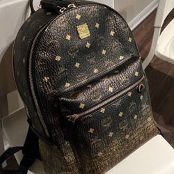 MCM original backpack (the big one) perfect conditions