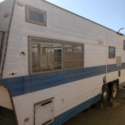  Early 70s 24ft Kenskill Trailer 