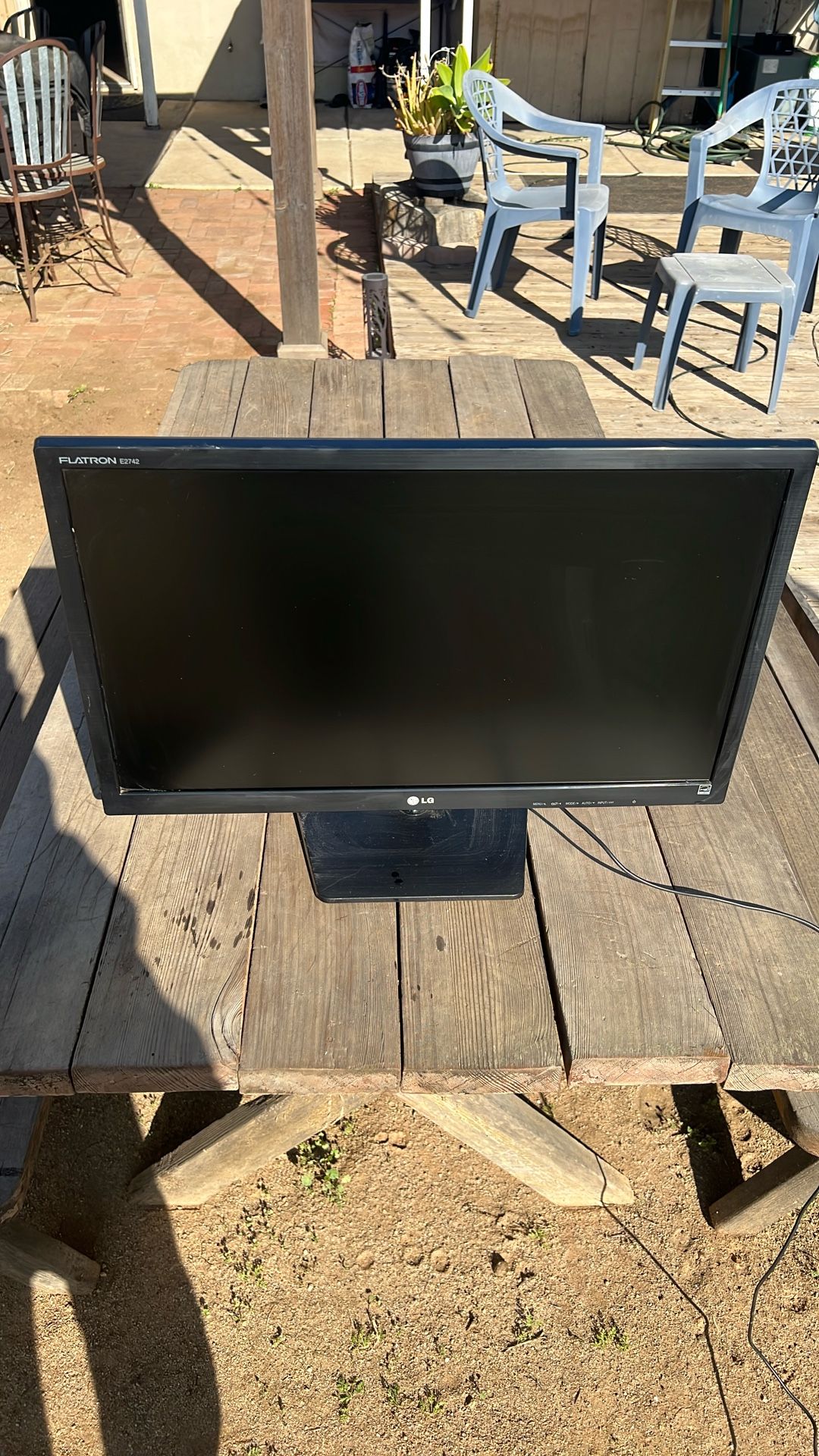 LG 27in Computer Monitor