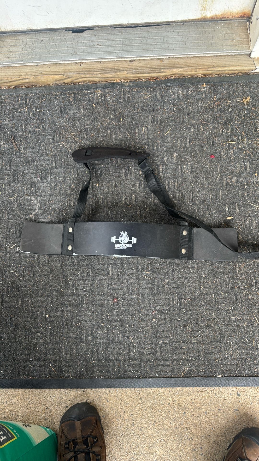 Curling Bar Chest Harness So That You Can’t Cheat When Curling Weights