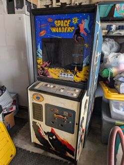 1978 /79 space invaders arcade