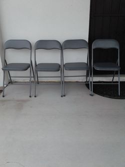 4 foldable chairs set