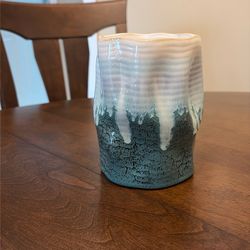 Lovely Vase, Plant Pot, Or Utensil Holder