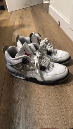 Jordan 4s used