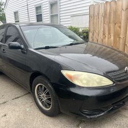2004 Toyota Camry Le