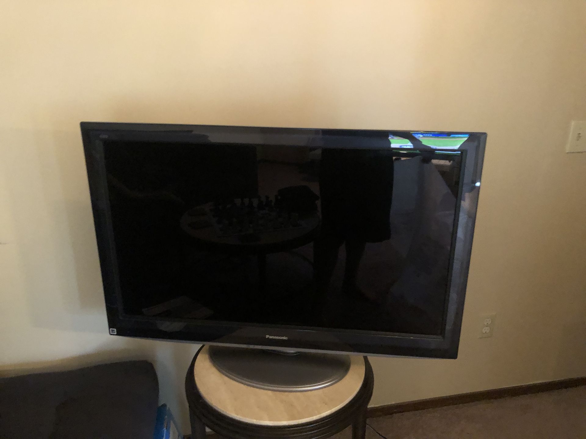 36 Inch TV