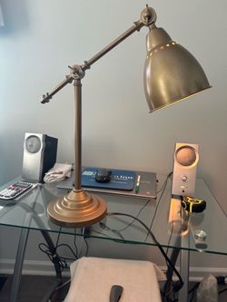 Gold heavy metal lamp like new