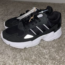 Size 5.5 - Adidas Originals Women's Falcon, Black White