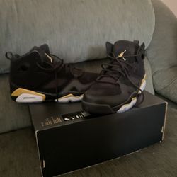  Jordan’s Brand New Black/metallic Gold Noir/or Metallique 