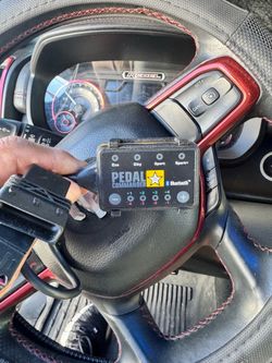 Pedal commander