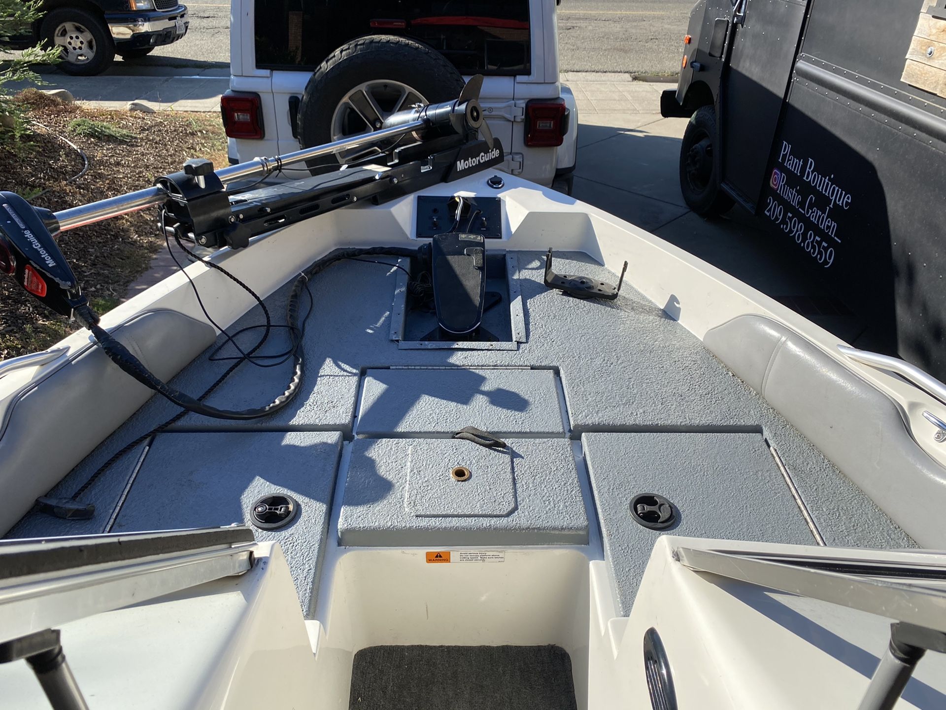 2000 javelin fish and ski boat for Sale in Stockton, CA OfferUp