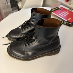 DR MARTENS - 1460 VINTAGE MADE IN ENGLAND LACE UP BOOTS