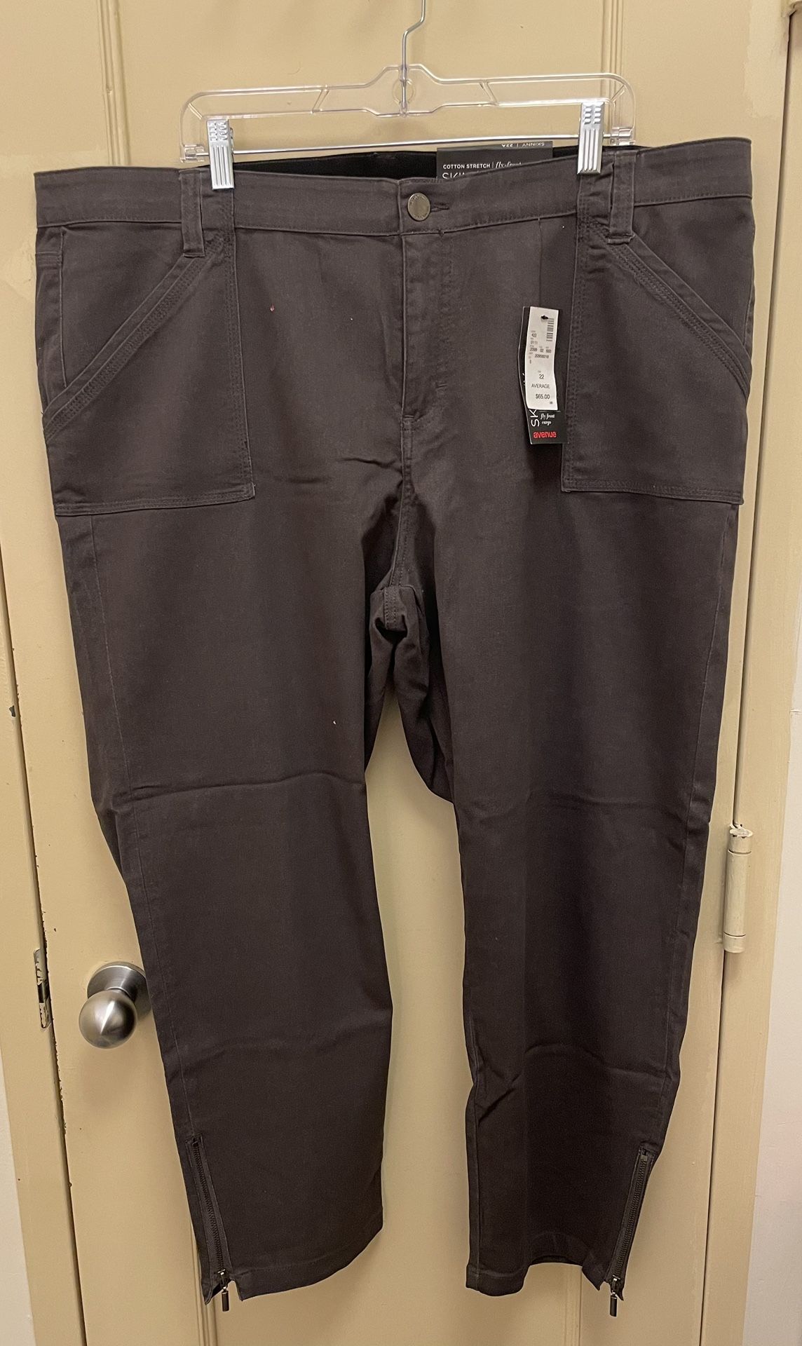 Women’s Pants