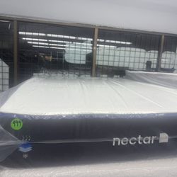 QUEEN SIZE NECTAR MATTRESS & BOX SPRING BED SET