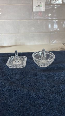 Ring holder