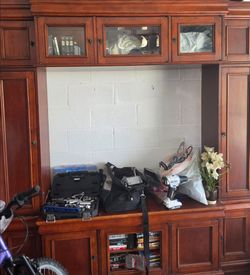 Wall unit