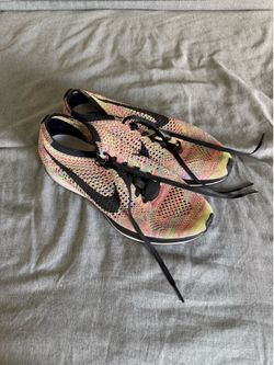 NIKE Flyknit Racer