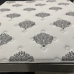 Super King Pillow Top Mattress 300. I Can Also Deliver.