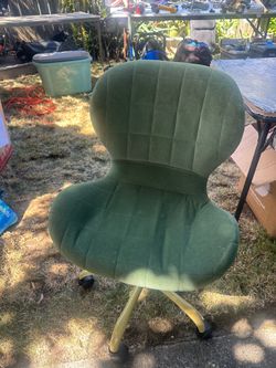 Green soft fabric computer chair