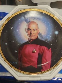 Star Trek TNG Collectors Plate