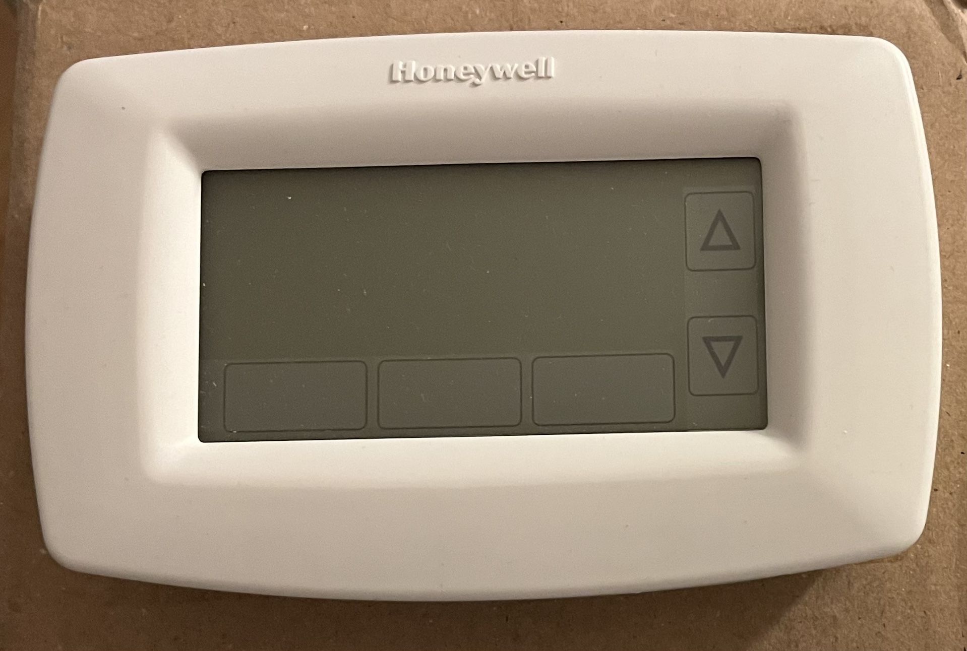 2 Honeywell RTH7600D 7-Day Programmable Touch Screen Thermostats