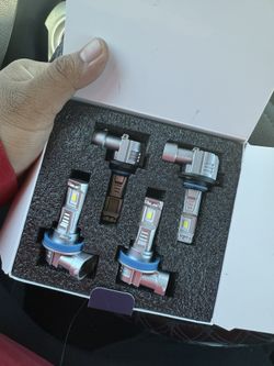 LED Bulbs lights White color Different models 9005/9006/H11/H8H9/H13/9007/9003 And more perfect brights and we have super brights and extreme brights 