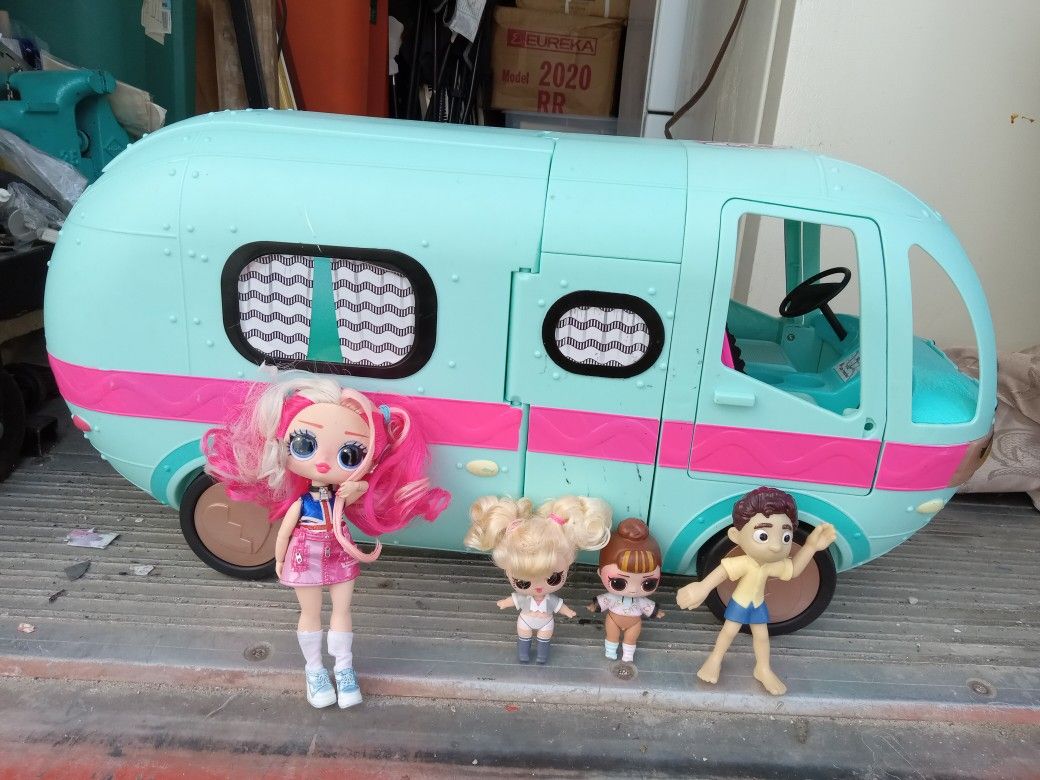 Lol Glamper With Dolls $50