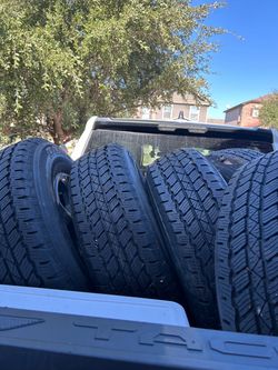 Bronco rims with tires