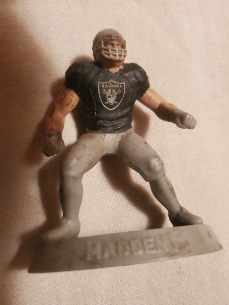 FOOTBALL McDONALDS FIGURE