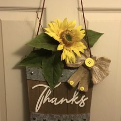 Hanging Wooden Door Bucket With Sunflower