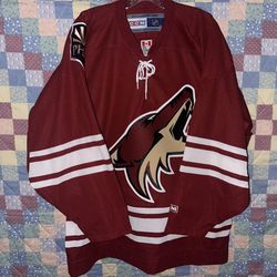 Phoenix Coyotes CCM NHL Hockey Jersey size Large Red Made in Canada AIr Knit
