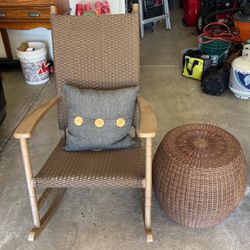 Wicker Rocking Chairs With Tables
