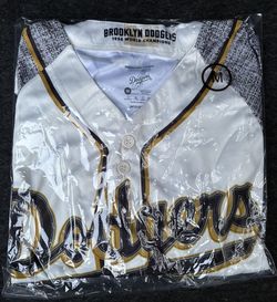 Jackie Robinson Jersey (Medium)