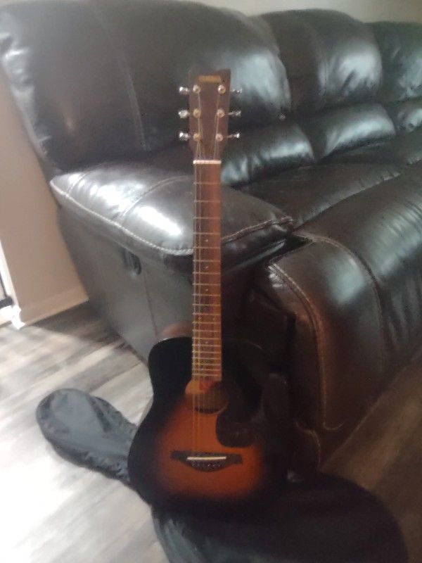 Yamaha Guitar FG-Junior