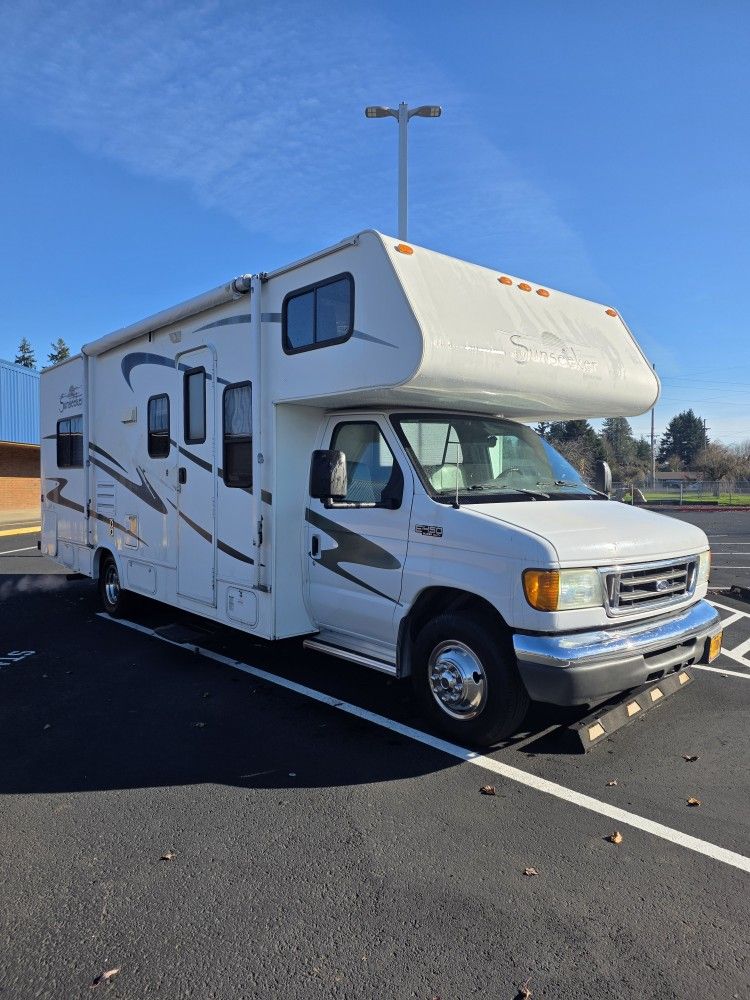 RV SUNSEEKER FORD E450