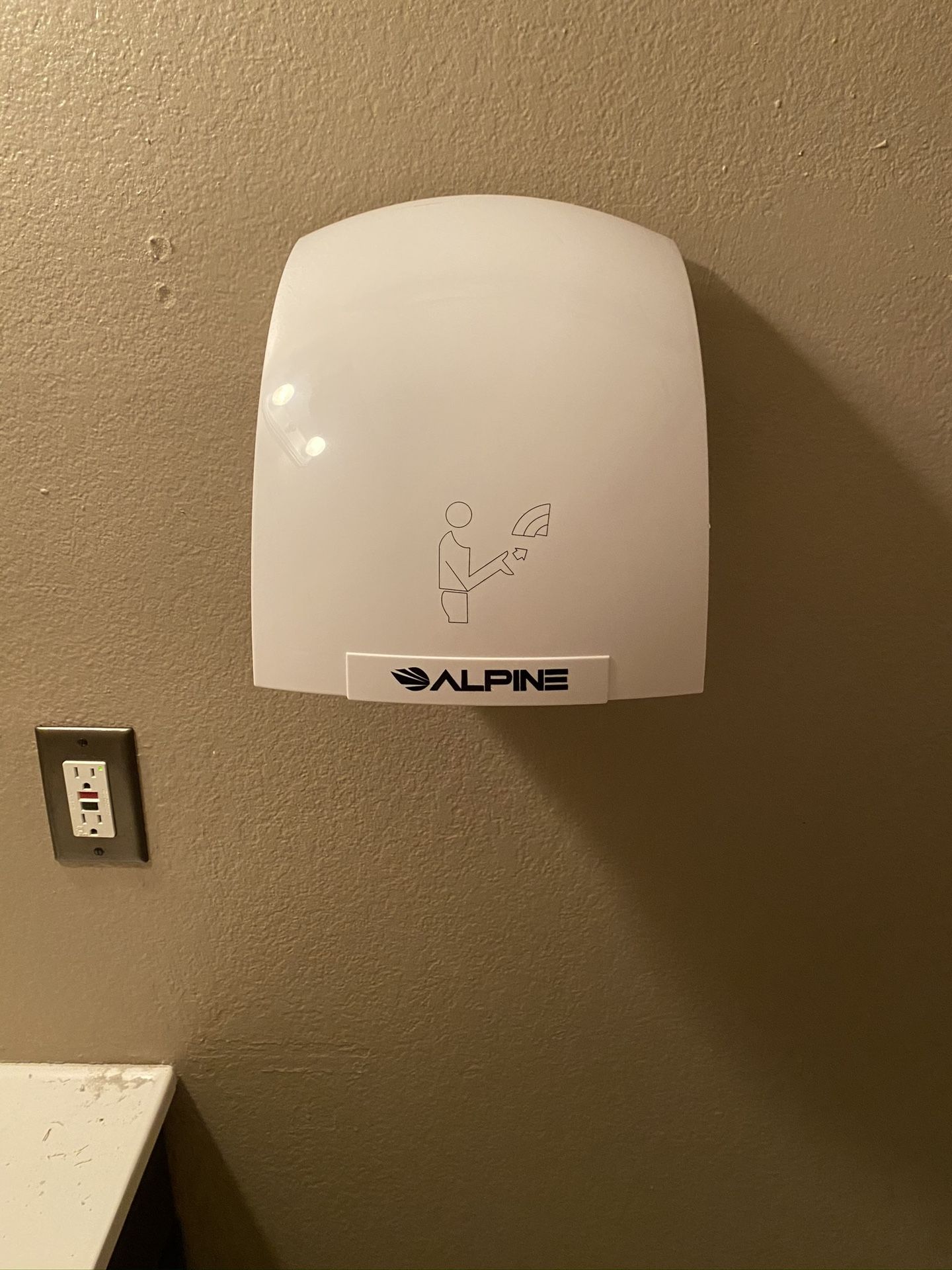 Hand Dryers Installation for Bathrooms