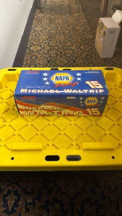 Action Michael Waltrip #15 NAPA Stars & Stripes 2001 1/24 Nascar Diecast Car