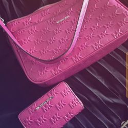 Pink Limited Edition Micheal Kors wallet & purse