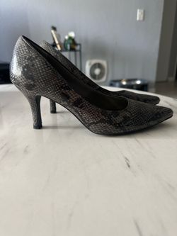 Grey Snakeskin Pointed-Toe Heels