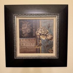 French Bathroom Wall Decor