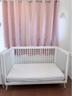 Crib / toddler bed