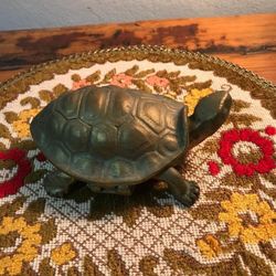 CENICERO ANTIGUO DE BRONCE DISEÑO TORTUGA