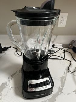 Like new Hamilton Beach Glass Blender