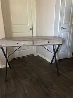 Makeup desk