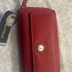 Náutica Wallet red NWT