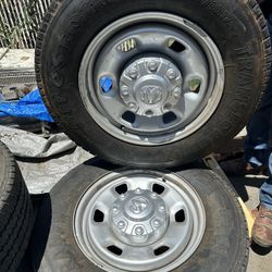 2024 Dodge Ram 2500 Firestone tires