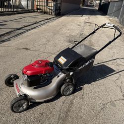 Honda Smart Drive Lawnmower