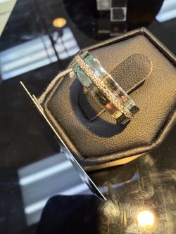 Woman ring